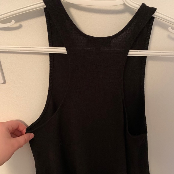 Wilfred Free (Aritzia) Black Loose Tank - Picture 3 of 4